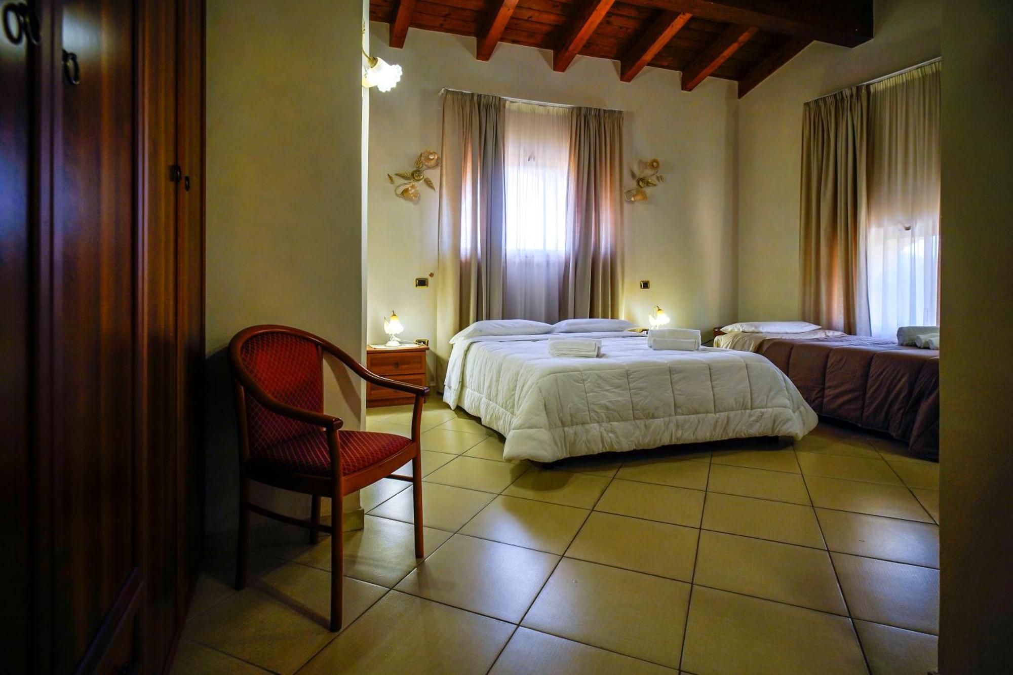 Tenuta Un Posto Al Sole Luxury B&B Rossano Stazione Екстер'єр фото