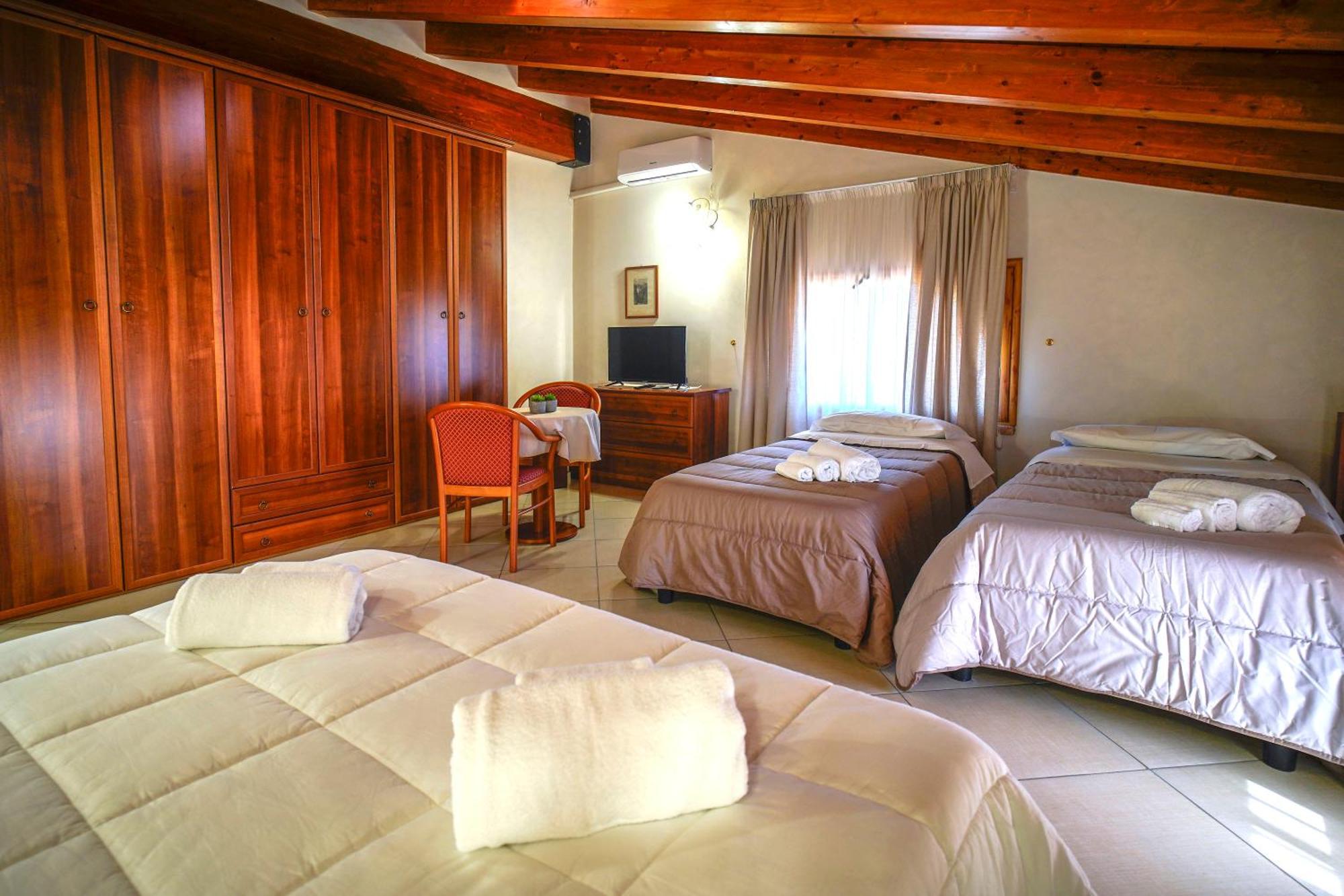 Tenuta Un Posto Al Sole Luxury B&B Rossano Stazione Екстер'єр фото
